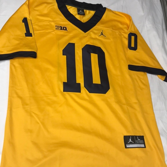 tom brady michigan jersey shirt tom brady michigan jersey shirt